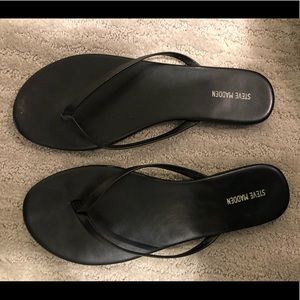 Steve Madden Flip Flops